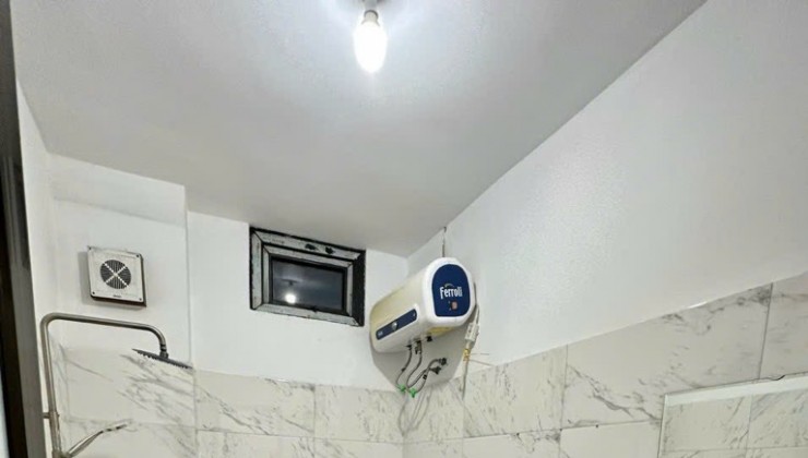 GIÁ RẺ, GIẢM SÂU, SIÊU HOT Bán nhà Vạn Phúc 30m2, 4 tầng giá 4.9 tỷ